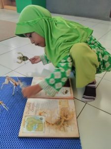 Apa itu Pendidikan Kosmik?